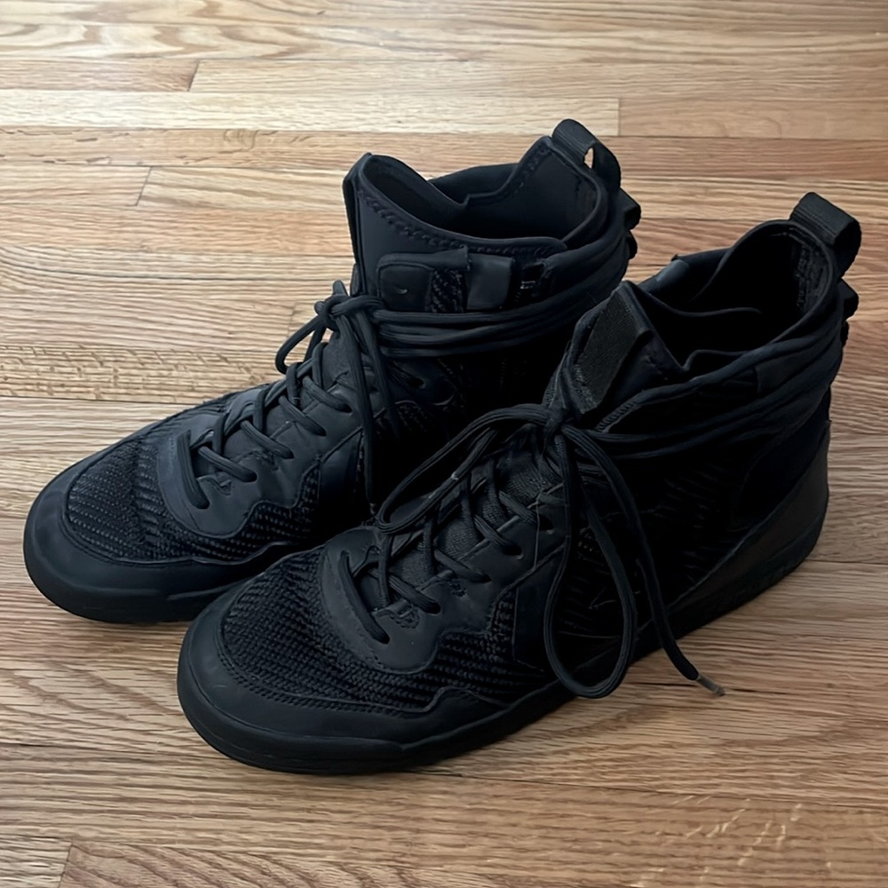 Converse carbon weave high top with zip